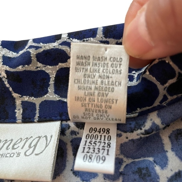 Zynergy By Chicos Women's Size 2/M Stretch Collared Long Sleeve Pockets Top. - Picture 13 of 15